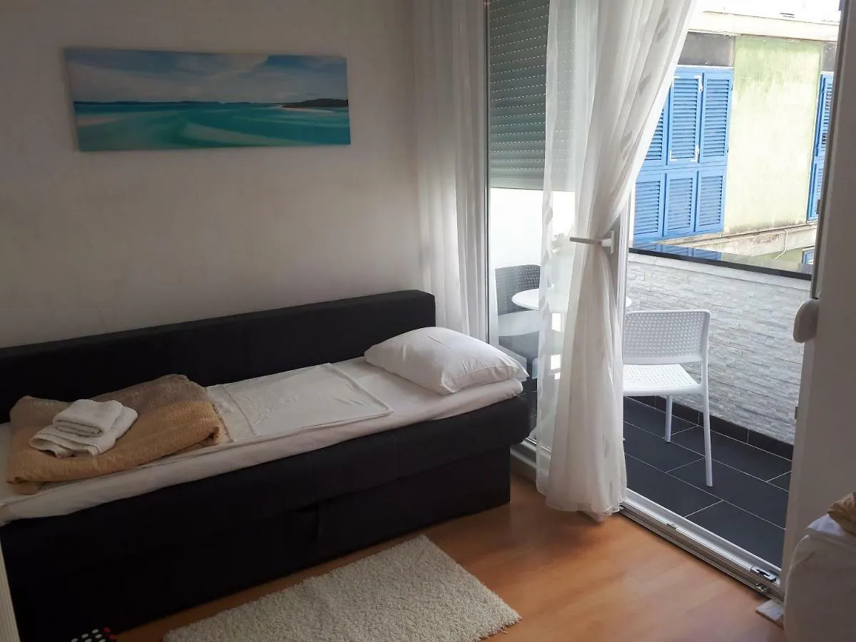 Apartment Nina ザダル