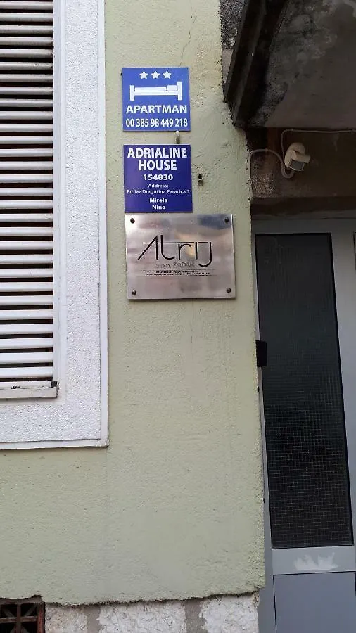Apartment Nina ザダル